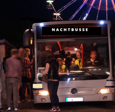 Dank den Nachtbussen kommen viele Besucher bequem nach Hause. Foto: privat