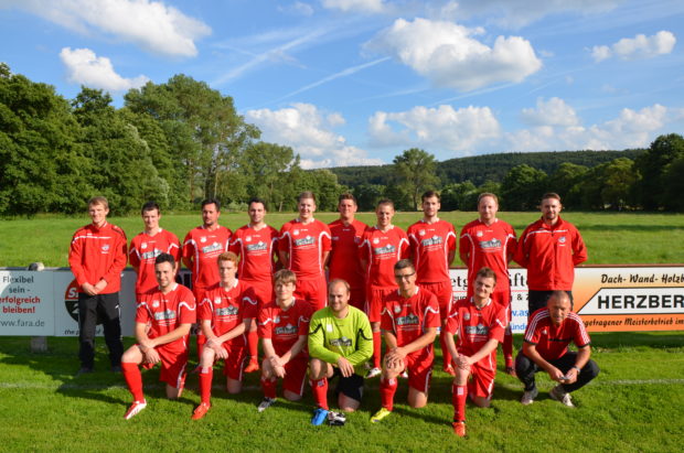 Ein Teil der Mannschaft aus Ehringshausen, die dieses Jahr in der Kreisliga B antreten werden. Foto: privat